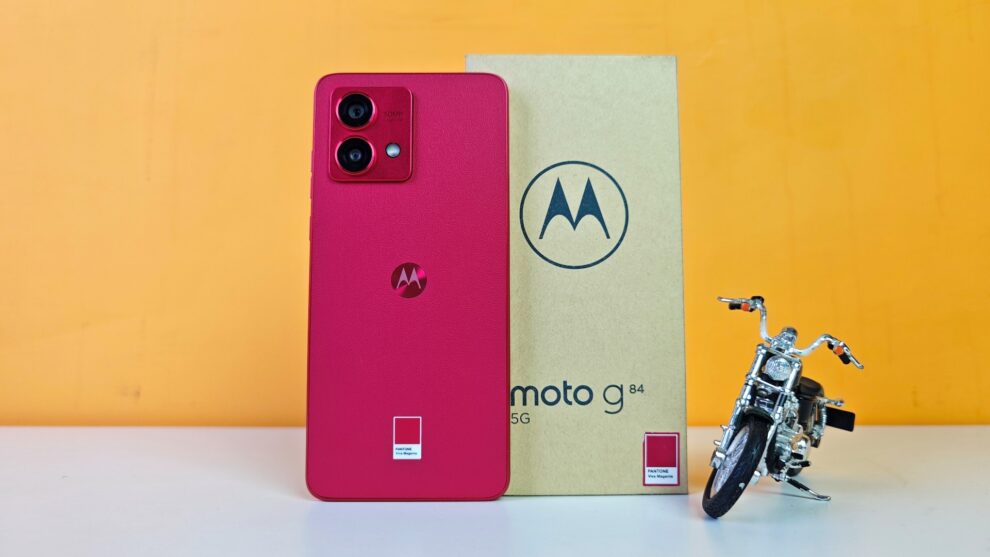 Moto G84 5G Review: A Balanced Performer in the Budget Segment